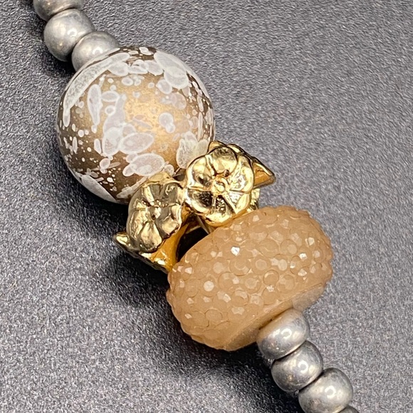 Chico’s Sculptured Beaded Necklace 18” - Picture 10 of 15